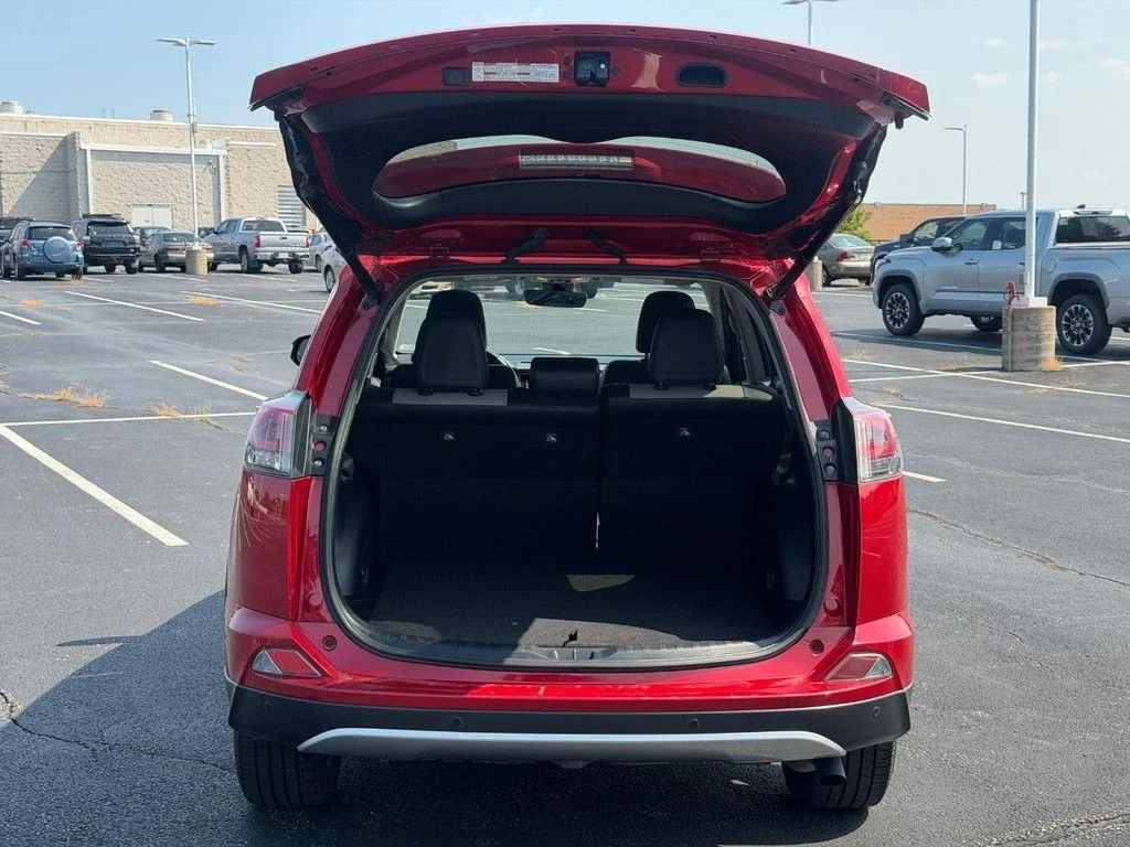 Used 2016 Red Toyota Limited image 4