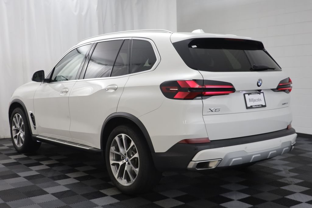 Certified Used 2026 Alpine White BMW xDrive40i image 14