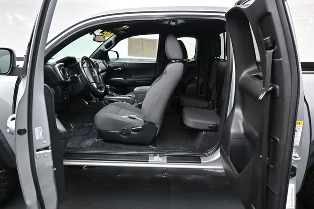 Used 2017 Silver Toyota TRD Off-Road image 12