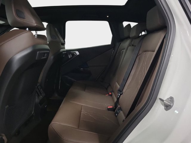 New 2026 Alpine White BMW X3 30 image 8