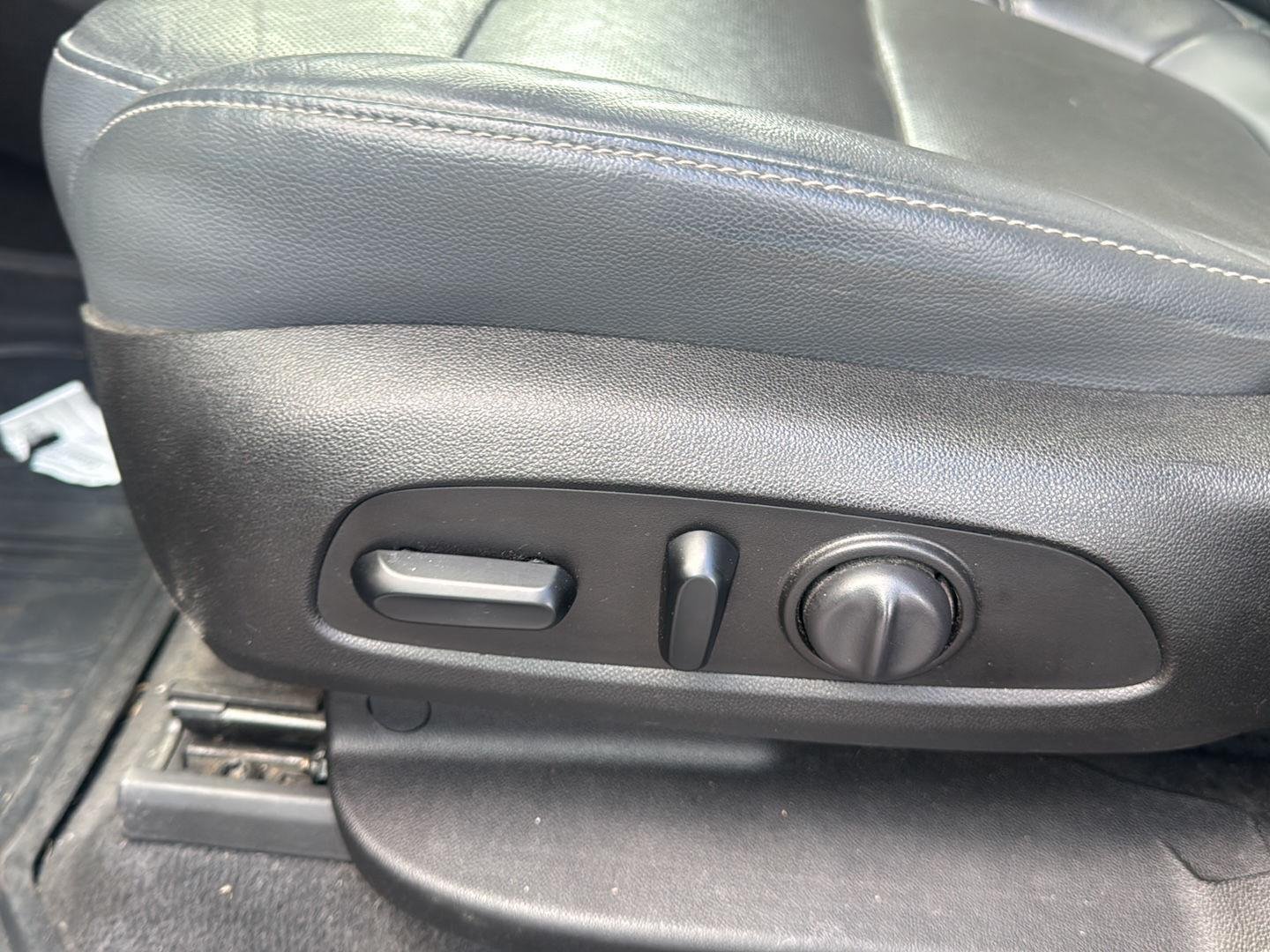 Used 2019 Satin Steel Metallic Chevrolet Premier image 7
