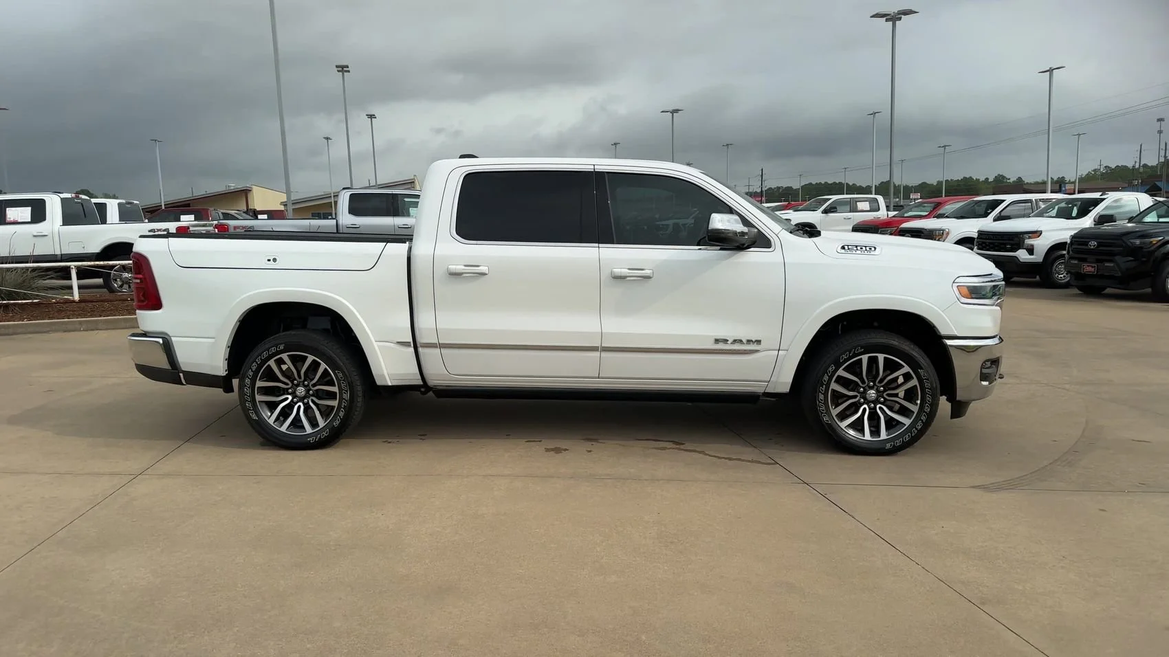 2025 RAM Ram 1500 Pickup Limited - Photo 9
