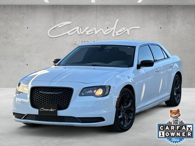 2021 Chrysler 300 Touring