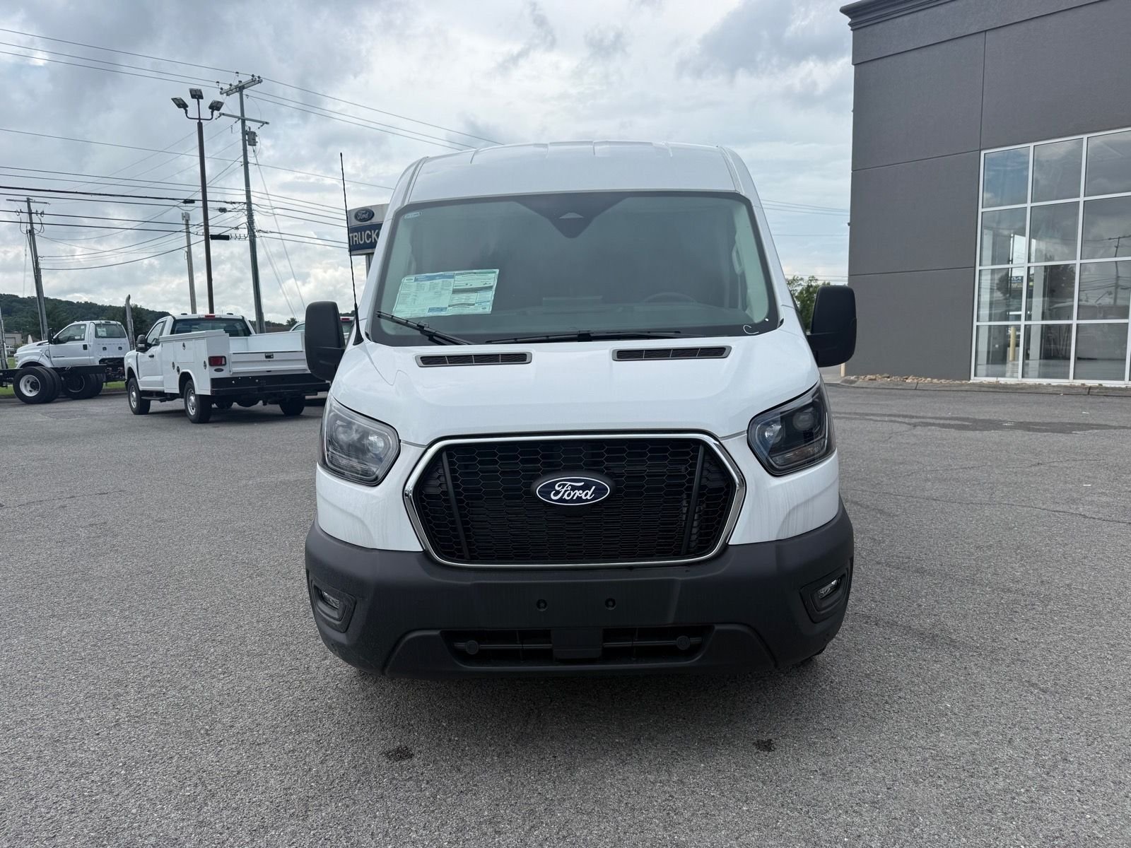 New 2026 Oxford White Ford Cargo Van image 8