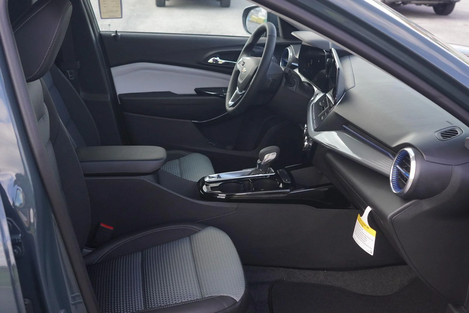 2026 Chevrolet Trax LT - Photo 28