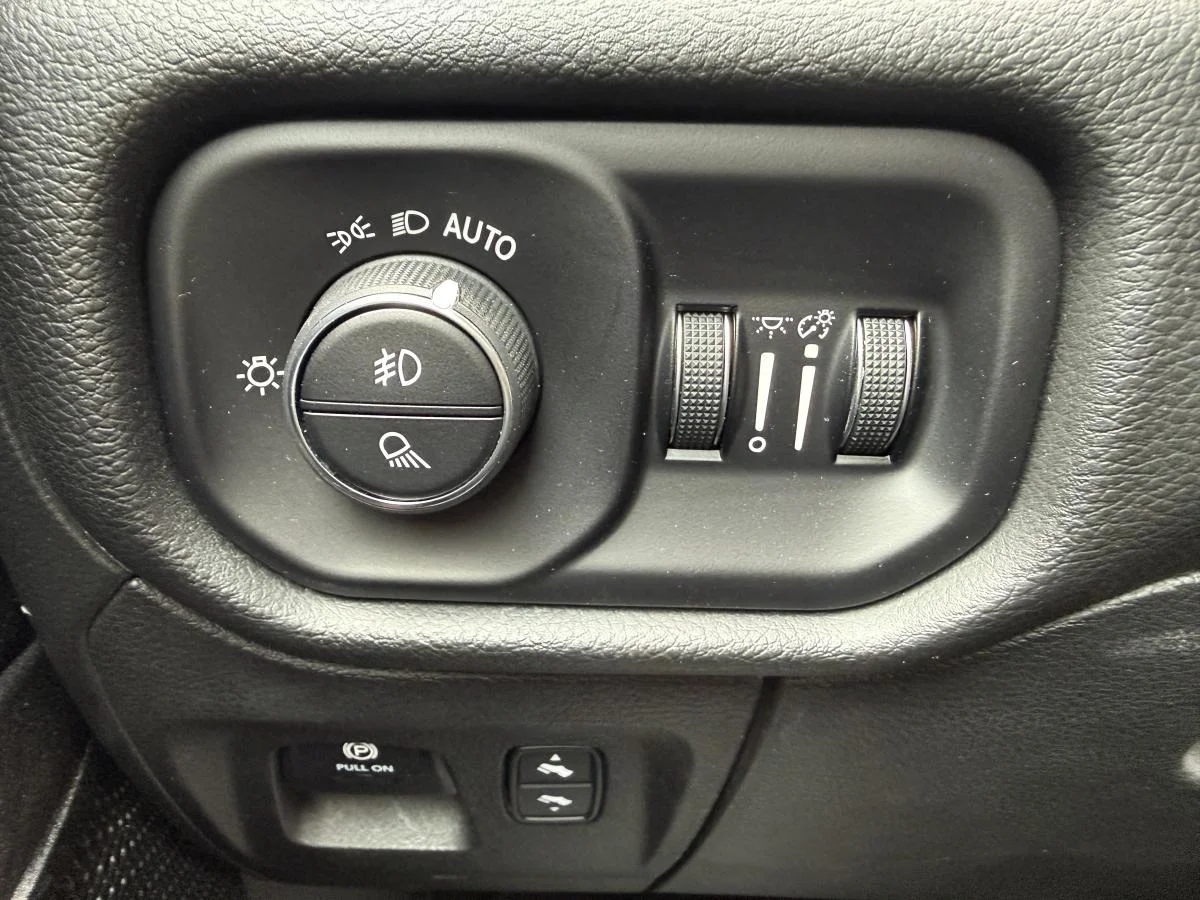 Used 2023 White RAM Sport 4x4 Crew Cab 5