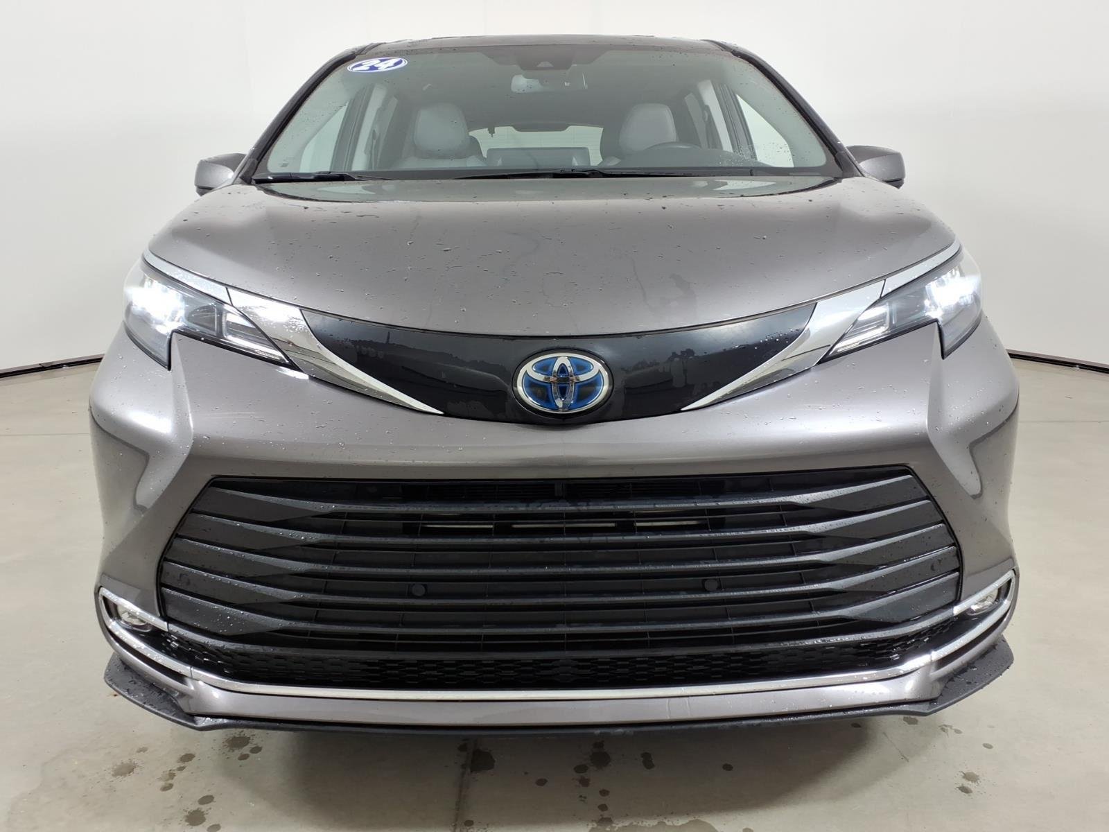 2024 Toyota Sienna XLE - Photo 10