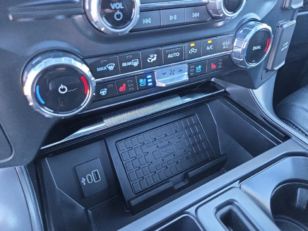 Used 2025 Blue Ford Lariat image 23