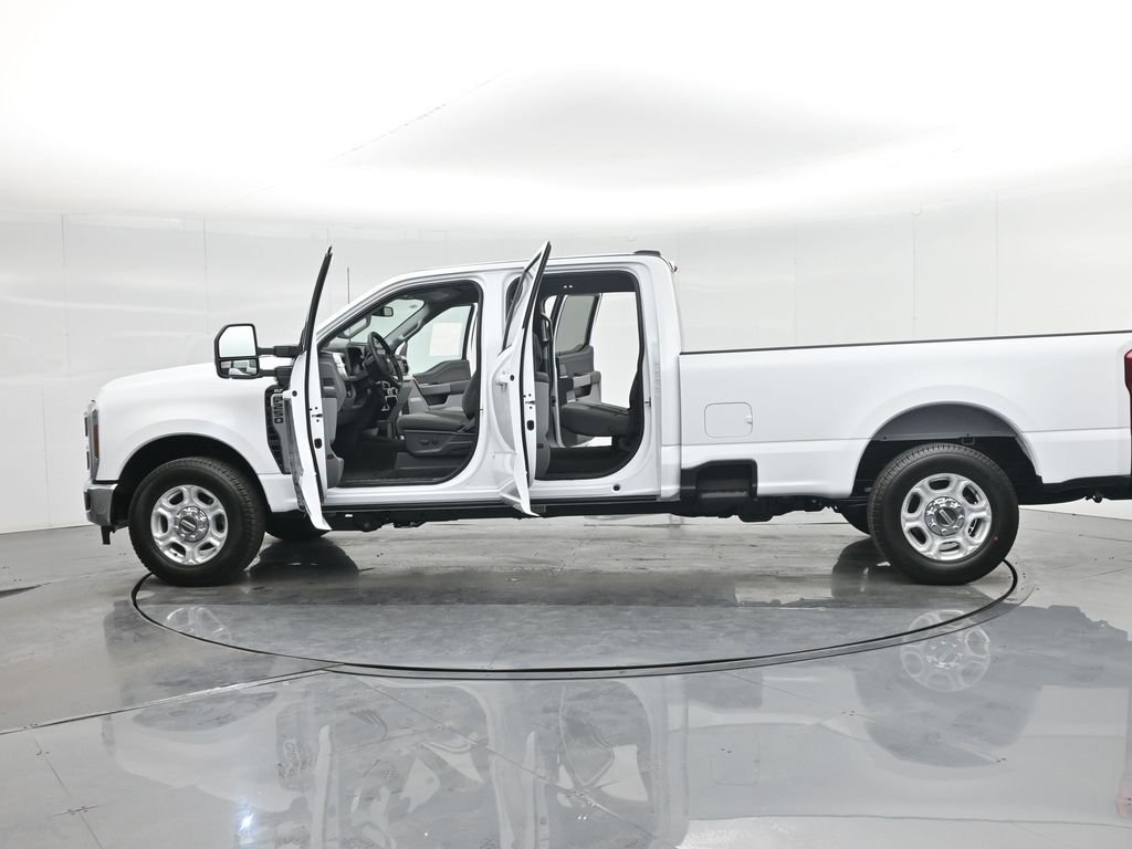 2026 Ford F-250 Super Duty XLT - Photo 40