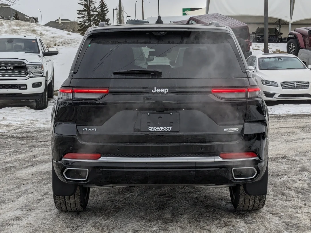 New 2025 Black Jeep Summit Reserve - - 4x4 - Panoramic Sunroof - Palermo Leather - McIntosh Audio & More! image 7