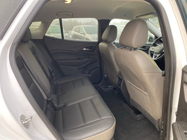 Used 2025 White Chevrolet ACTIV image 13