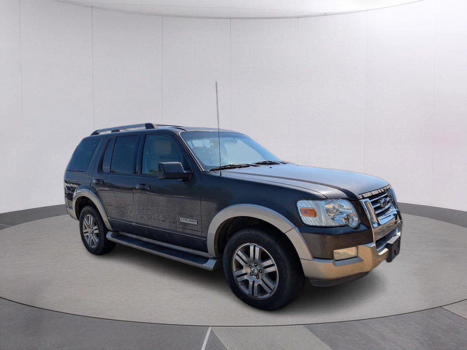 Used 2006 Mineral Grey Metallic Ford Eddie Bauer image 9