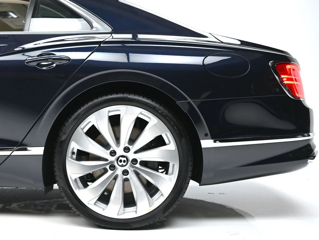 New 2026 Dark Sapphire Bentley  image 9