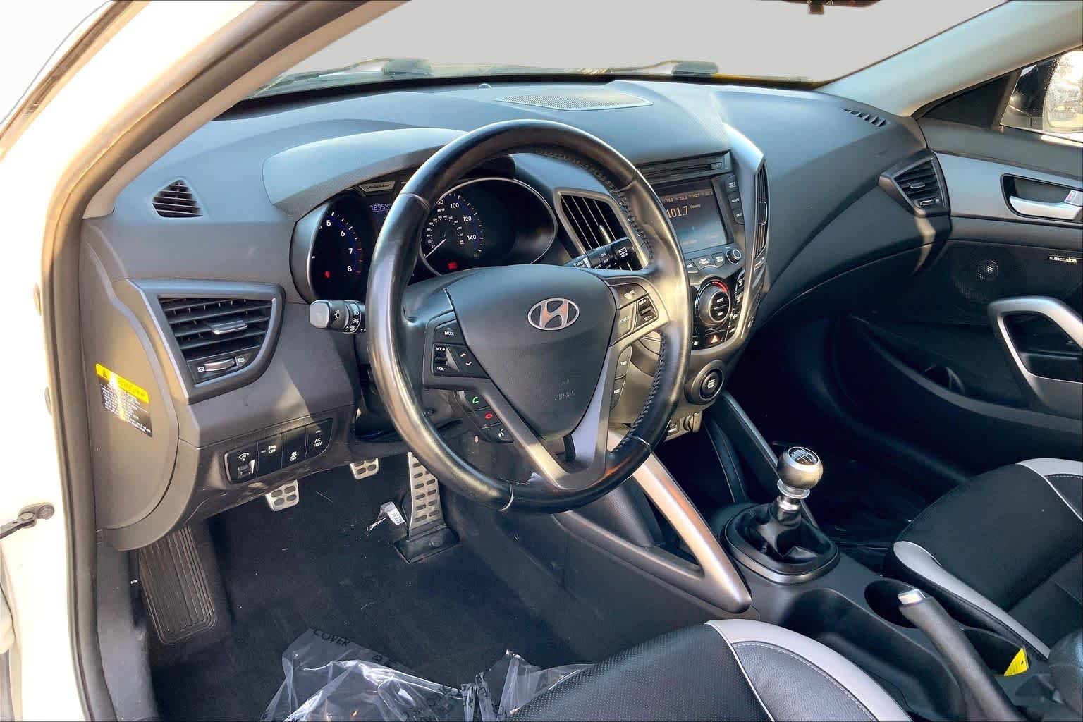 Used 2014 Elite White Pearl Hyundai Turbo image 15