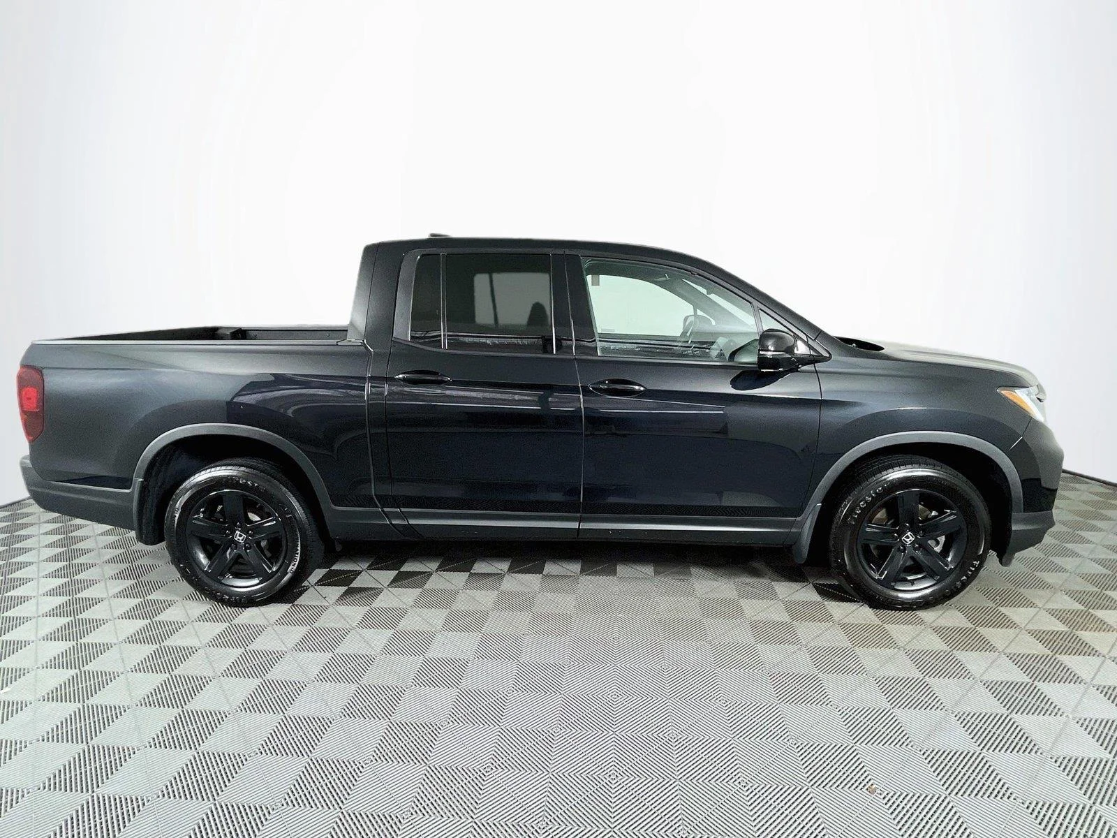 Certified Used 2021 Crystal Black Pearl Honda Black Edition image 12