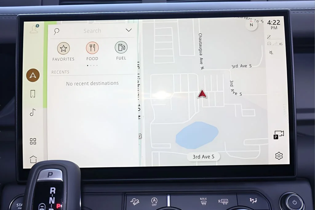 New 2026 Sedona Red Land Rover S image 25