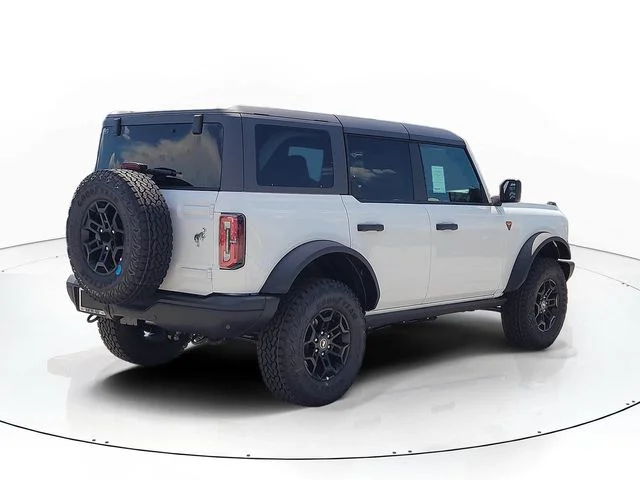 New 2026 Oxford White Ford Badlands image 5