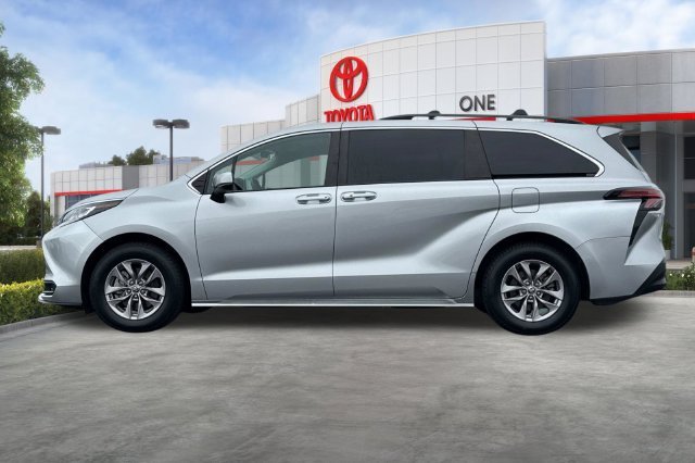 Certified Used 2022 Silver Toyota LE image 9