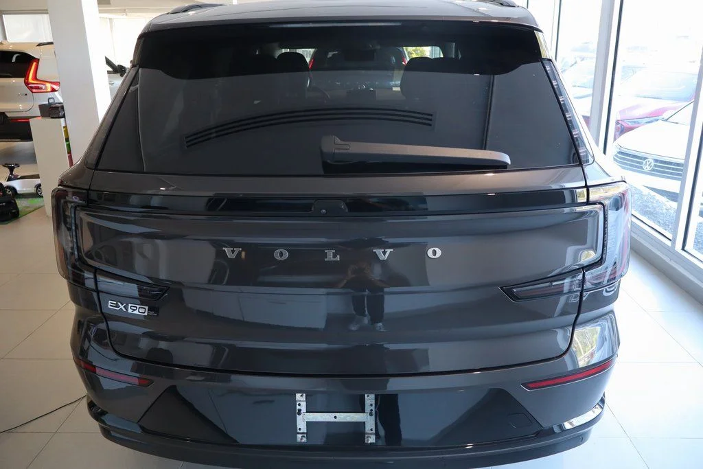 New 2025  Volvo Twin Motor Ultra image 5