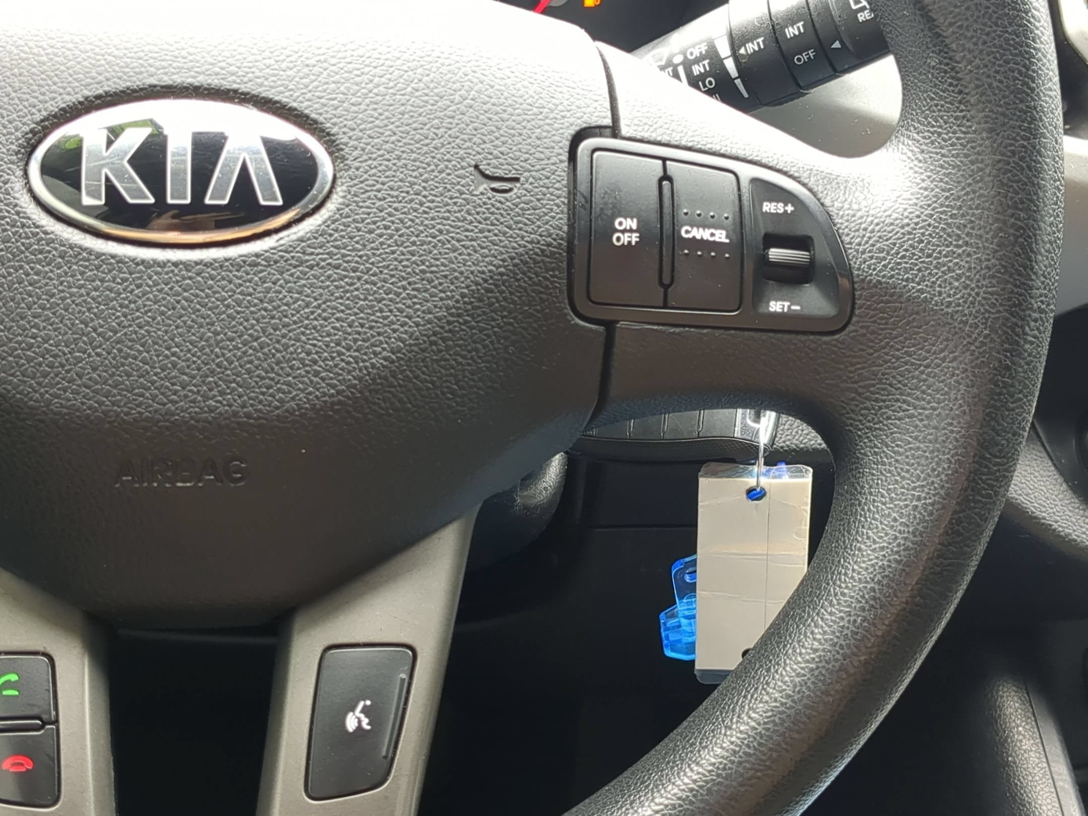 Used 2016 Clear White Kia LX image 19
