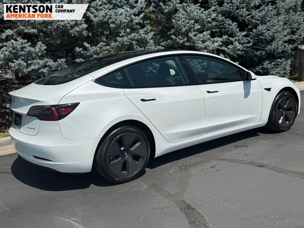 Used 2023 White Tesla Long Range image 9