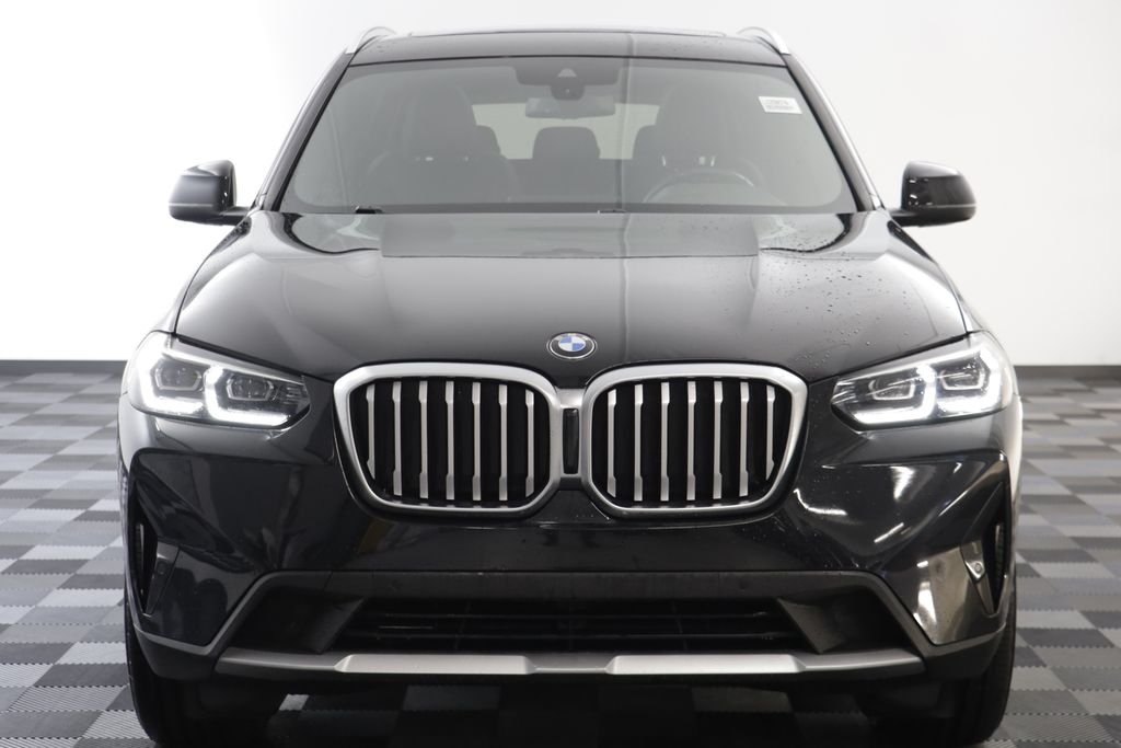 Used 2022 Black BMW xDrive30i image 21