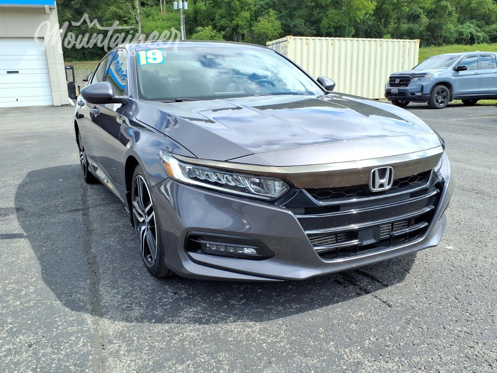 Used 2019 Modern Steel Metallic Honda Sport image 2