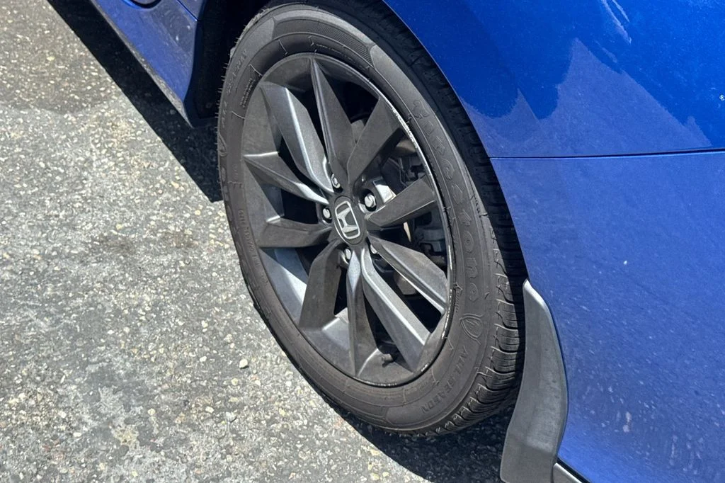 Certified Used 2020 Aegean Blue Metallic Honda EX image 4