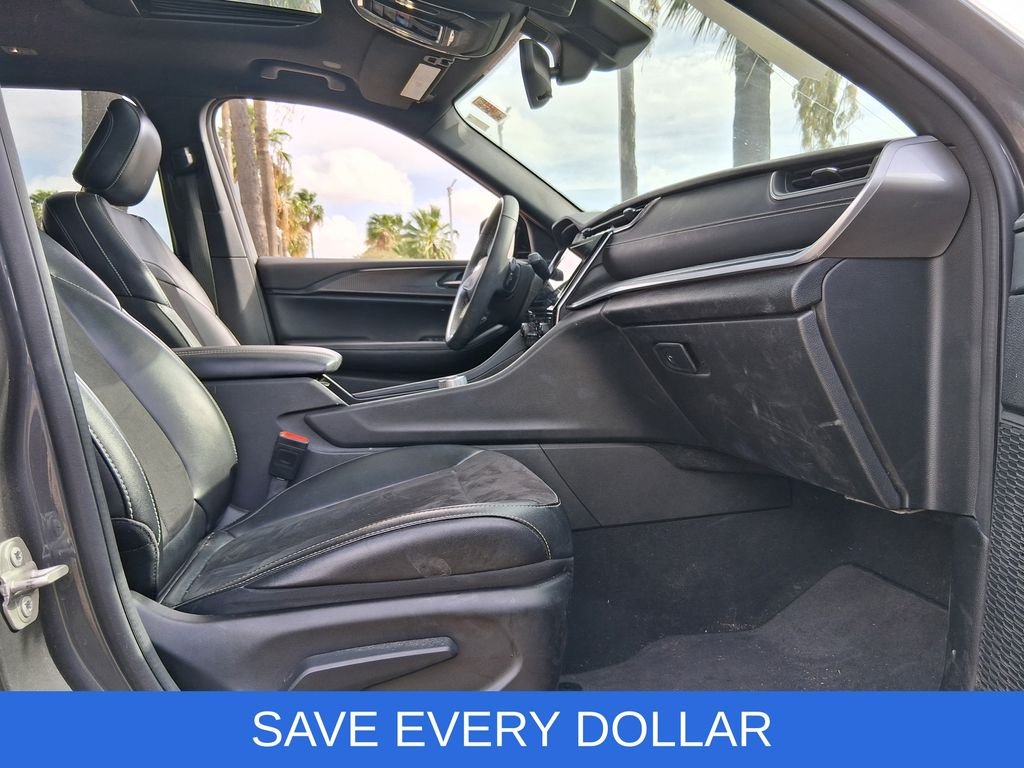 Used 2024 Gray Jeep Altitude X image 16
