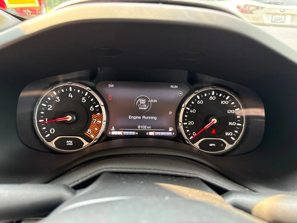 Used 2023 Black Jeep Latitude image 26