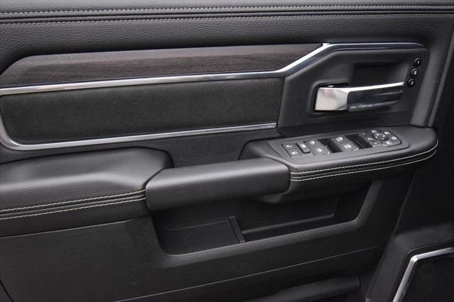 New 2026 Ceramic Gray Clear-Coat Exterior Paint RAM LARAMIE image 37