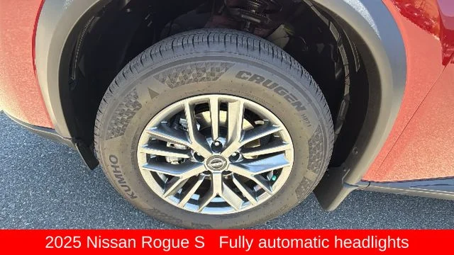 2025 Nissan Rogue S - Photo 9
