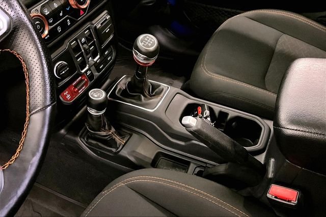 Used 2021 Hydro Blue Pearlcoat Jeep Mojave image 18