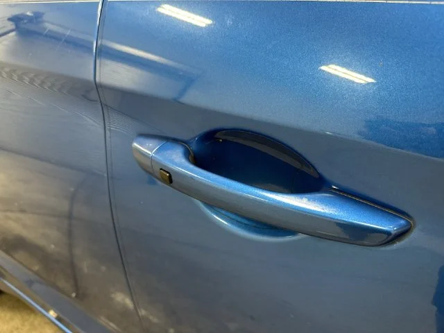 Used 2017 Electric Blue Hyundai Value Edition image 11