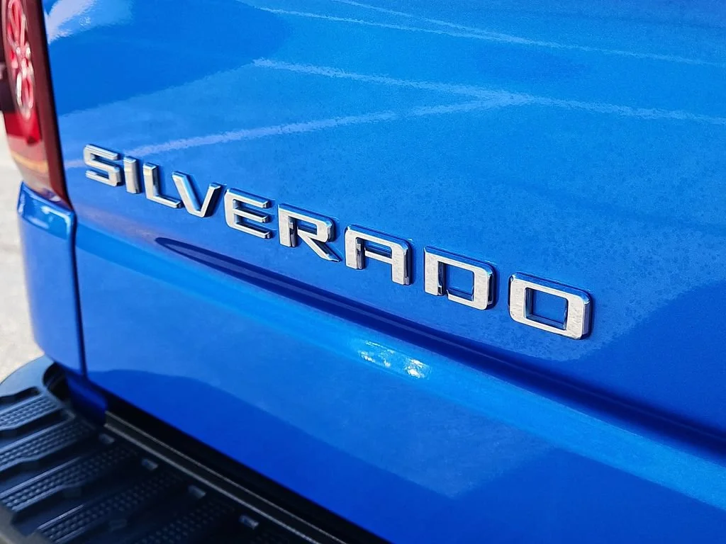 Used 2026 Riptide Blue Metallic Chevrolet RST image 7