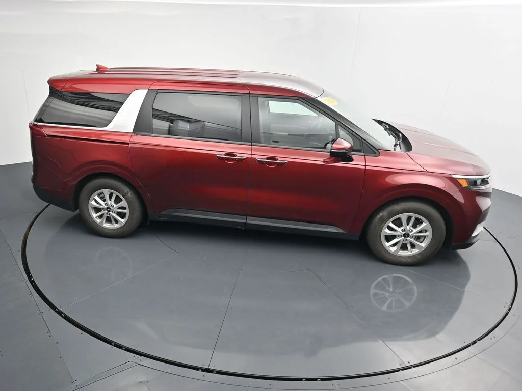 Used 2024 Red Kia LX image 34