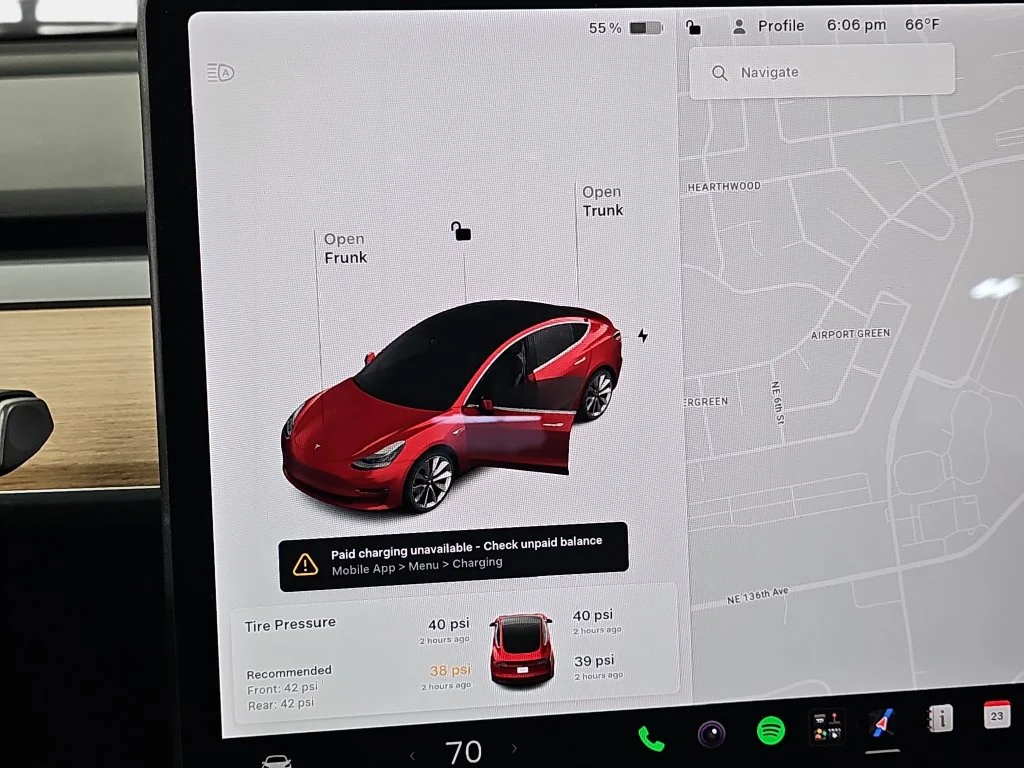 Used 2020  Tesla Long Range image 16