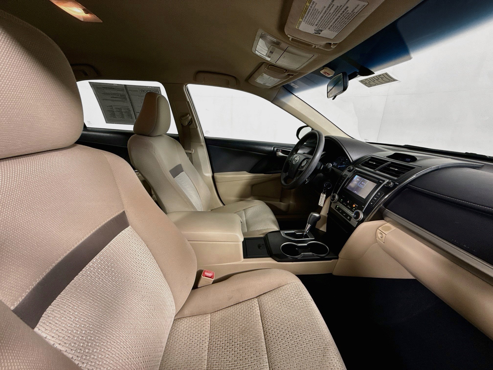 Used 2014 Creme Brulee Mica Toyota LE image 25