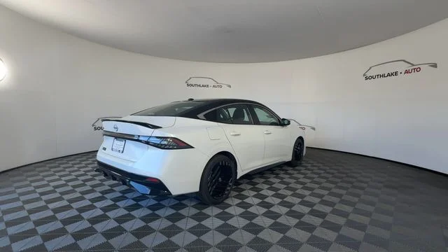 New 2027 Aspen White TriCoat / Super Black Two-tone Nissan SR image 8