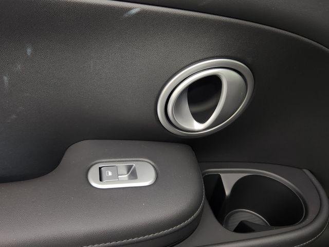 New 2026 White Hyundai SEL Premium 7P image 20