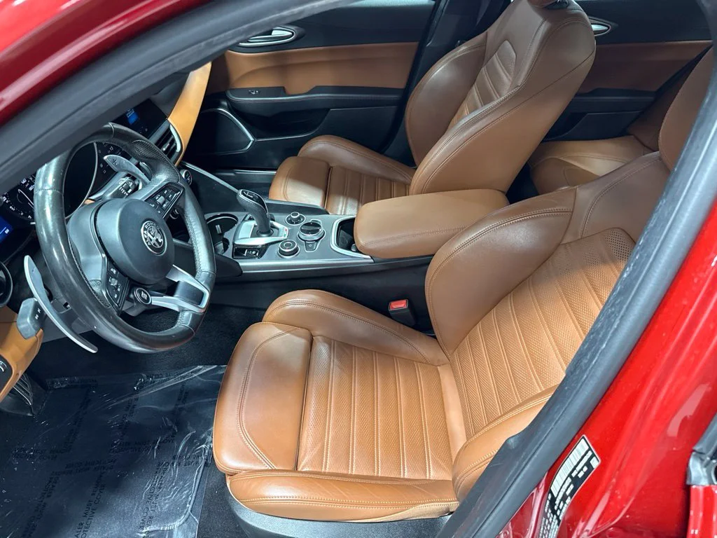 Used 2021 Red Alfa Romeo Ti Sport image 23