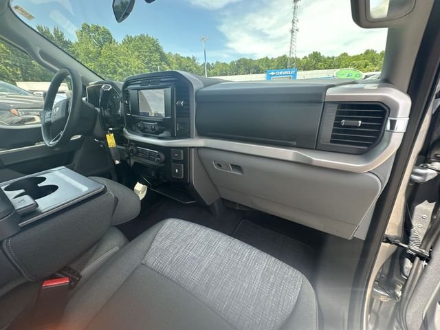 Used 2022 Silver Ford XLT image 31