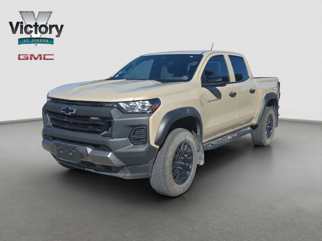 Used 2024 Beige Chevrolet Trail Boss image 3