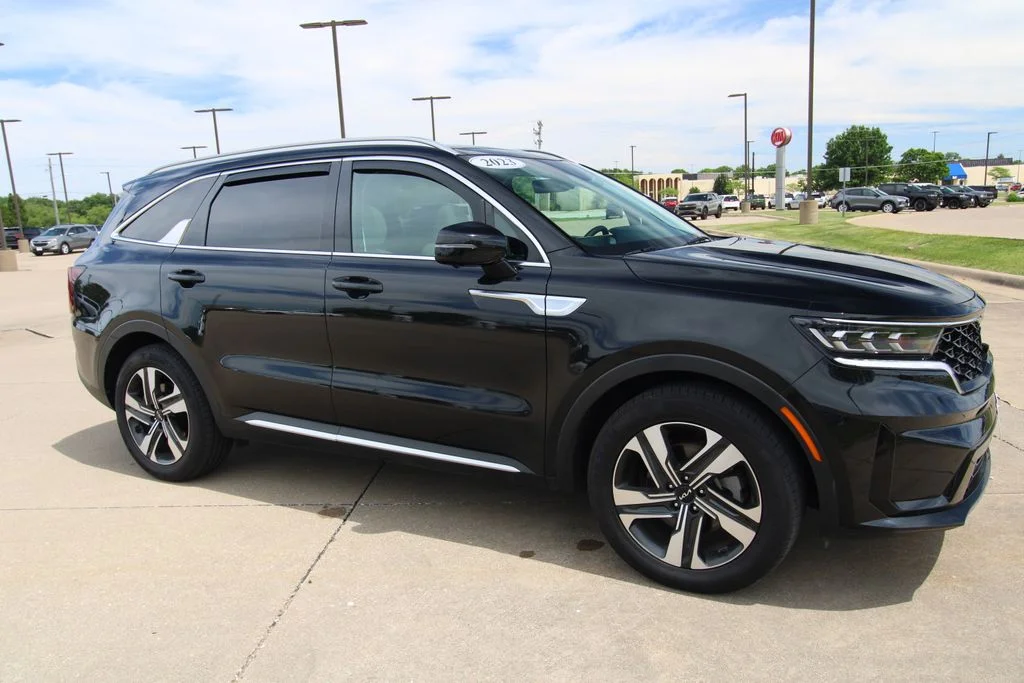 Used 2023 Black Kia SX Prestige image 3
