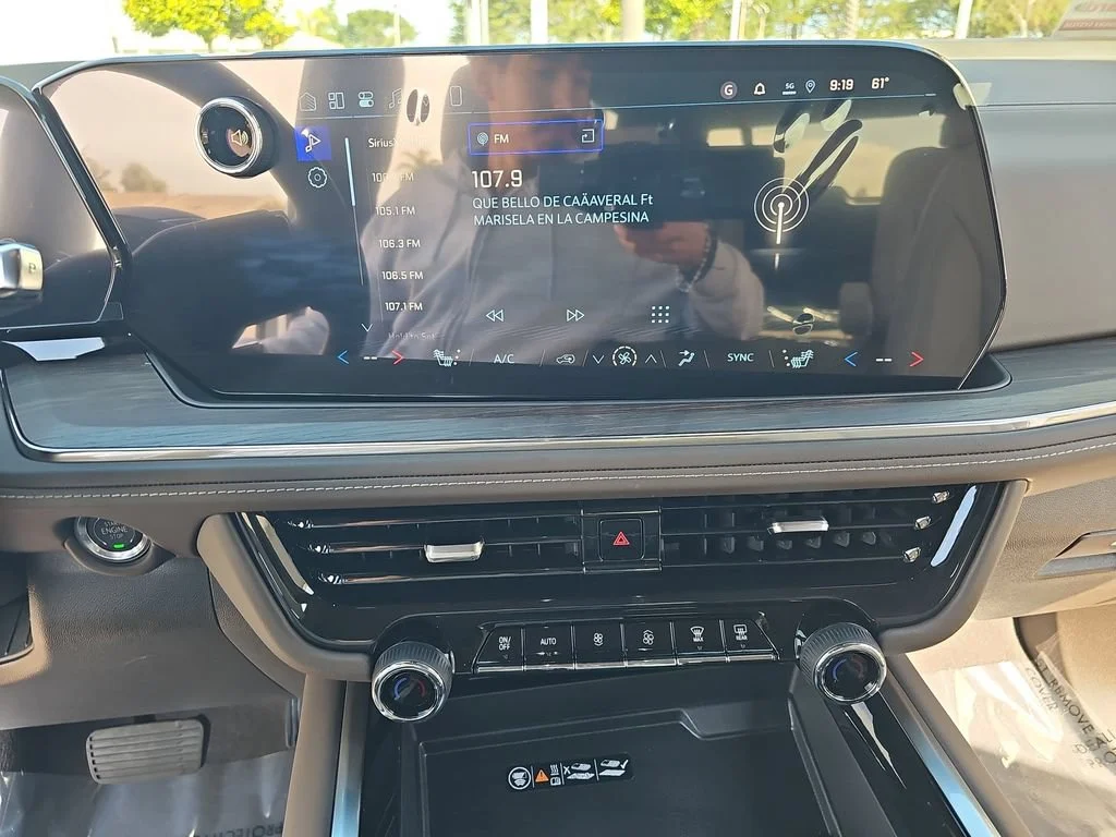 New 2026 Summit White Chevrolet LT image 21