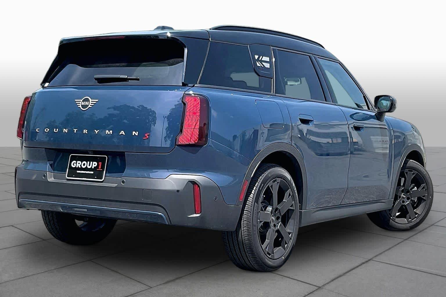 Certified Used 2025 Indigo Sunset Blue Metallic MINI S image 11