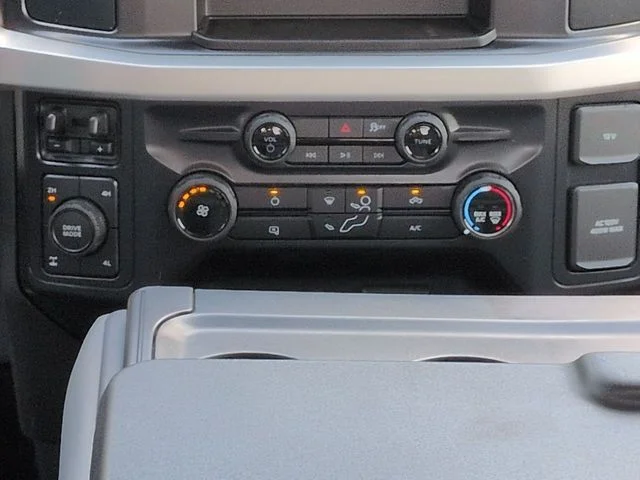 New 2026 Oxford White Ford F-250® XL image 19