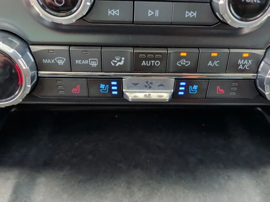 Used 2023 Gray Ford Tremor image 31