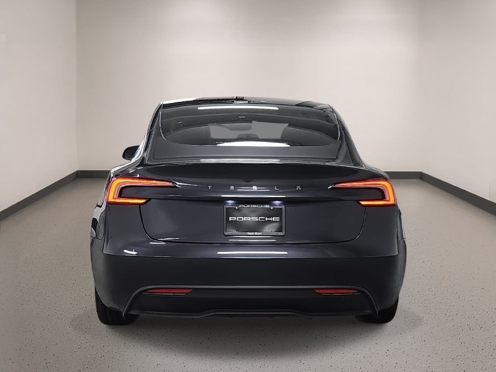 Used 2025  Tesla  image 6