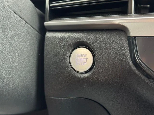 Used 2025 White Kia X-Line EX image 31